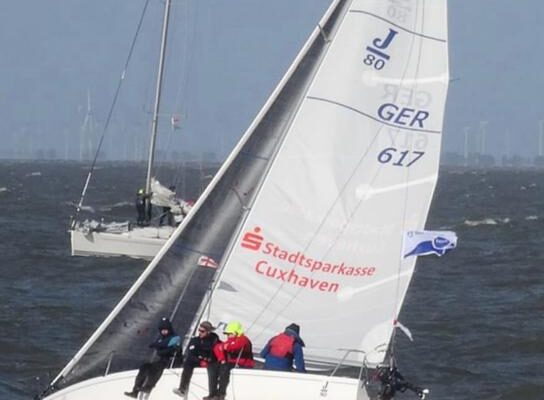 SVC Jugend mit ihrem Boot GerdaM auf der Elbe